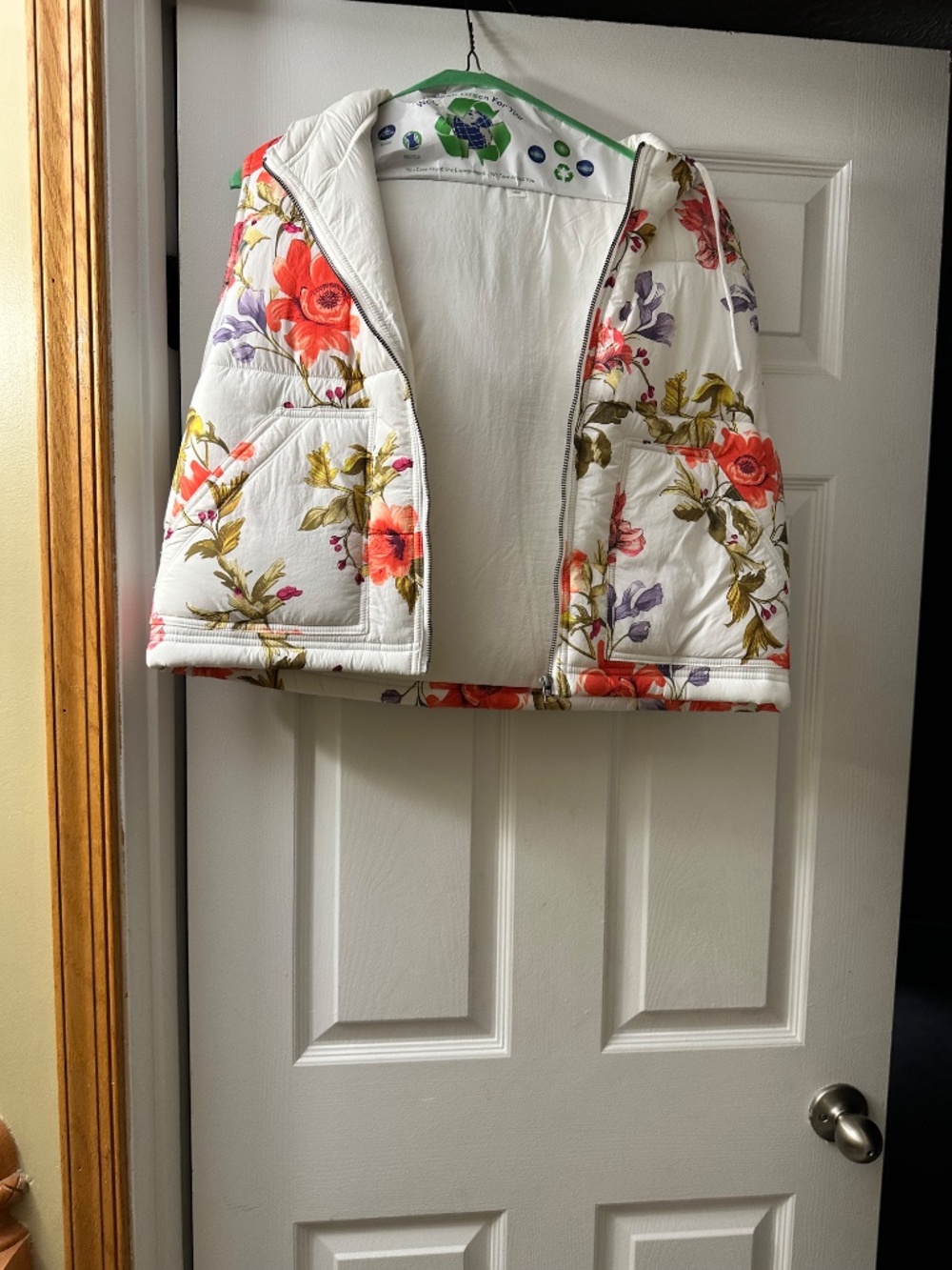 Floral vest - Picture 2 of 2